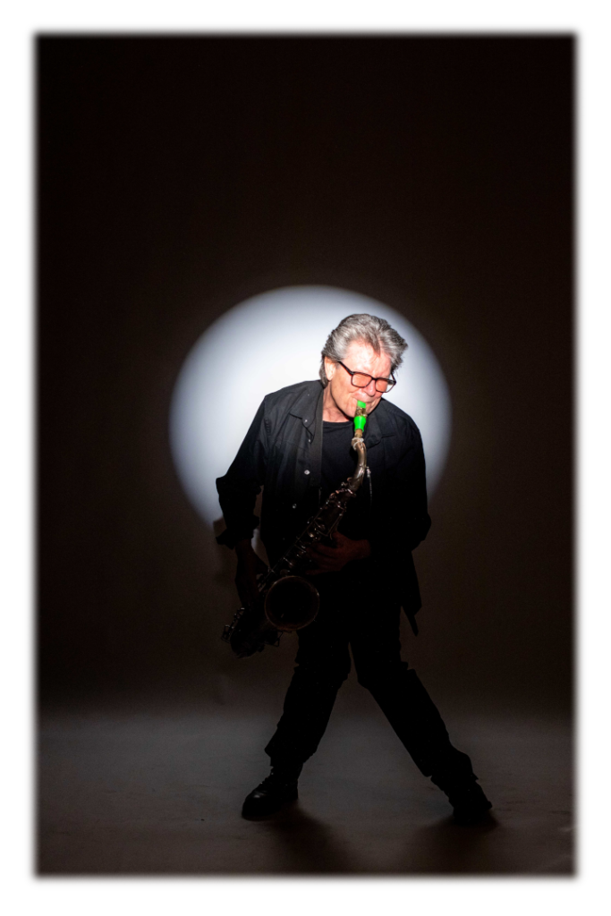 Saxophone Stage Light (with transparency)